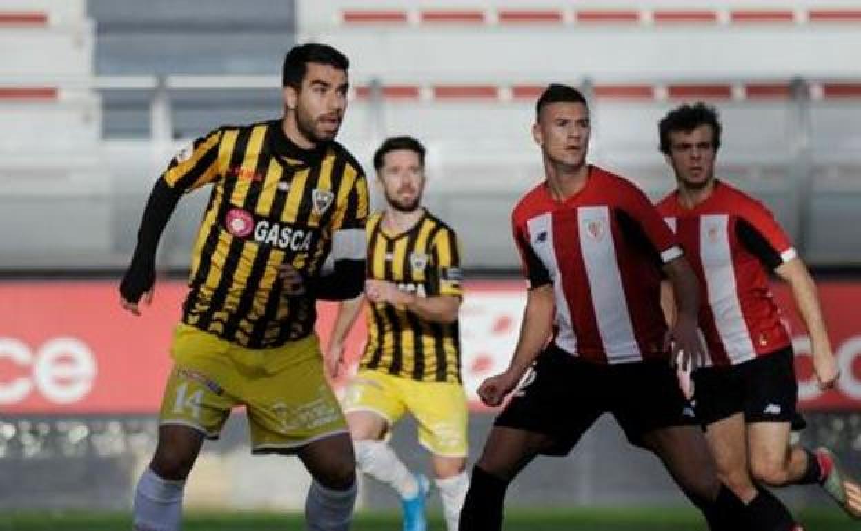 Germán Beltrán se estrena en el Barakaldo ante un Bilbao Athletic en